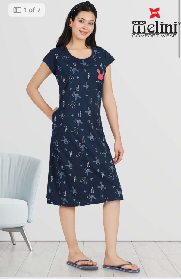 Short nighty